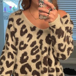 Oversized off shoulder Soft cheetah print sweater